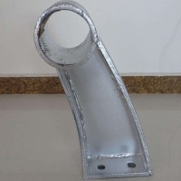 青海护栏支架加工厂家~明志铸造厂加工桥梁防撞支架