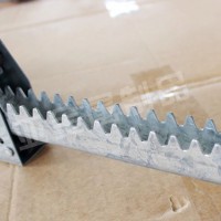 广西温室大棚开窗齿轮制造厂家/华亚金属制品订制开窗齿条