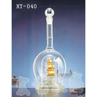 湖南工艺酒瓶加工厂家_河间宏艺玻璃制品厂家订制空心造型酒瓶